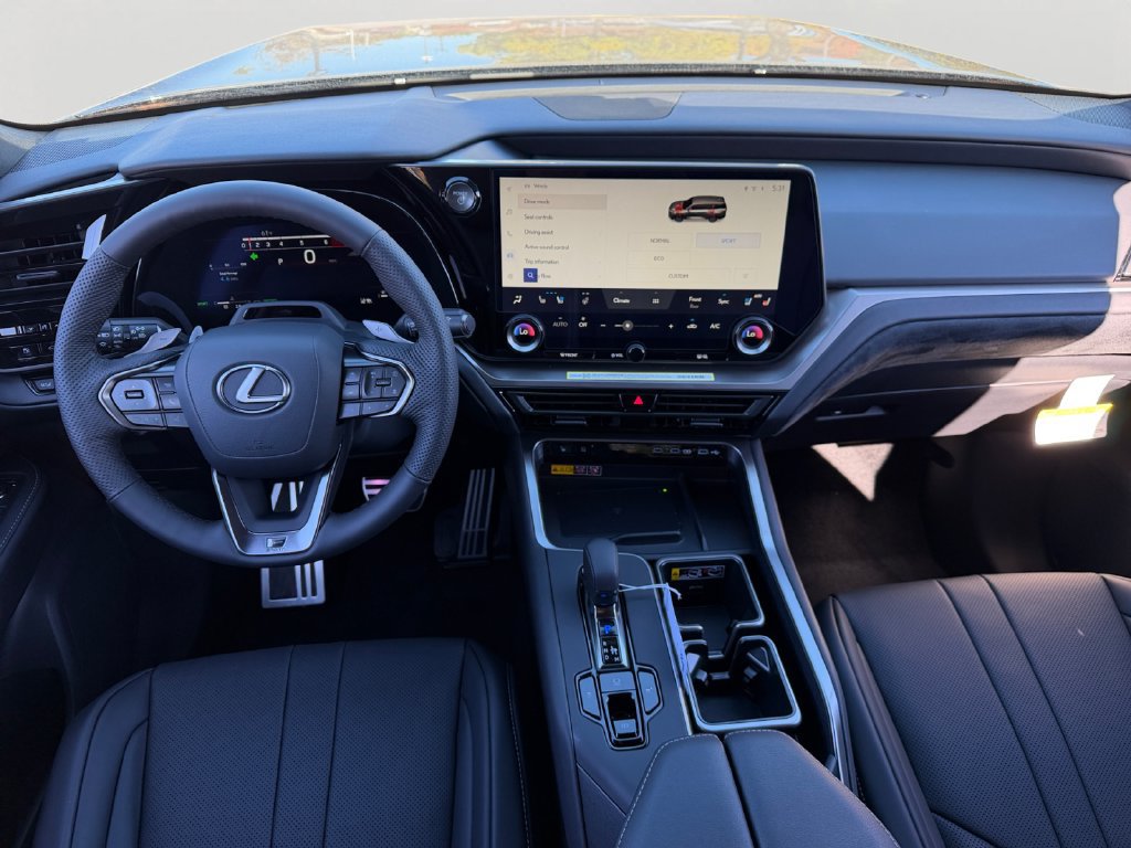 New 2026 Lexus TX 500h AWD w/ Technology Package image 10