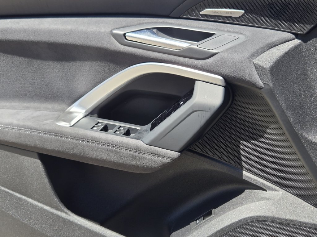 New 2026 Audi SQ5 Prestige AWD/4WD image 27