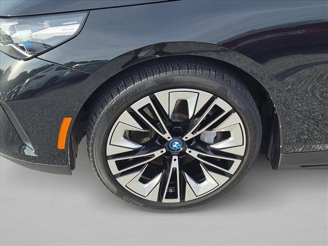 Certified 2024 BMW i5 eDrive40i w/ Premium Package RWD image 21