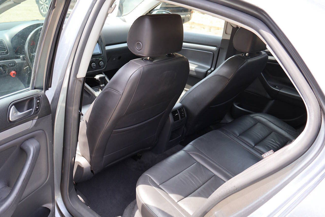 Used 2006 Volkswagen Jetta TDI FWD image 18