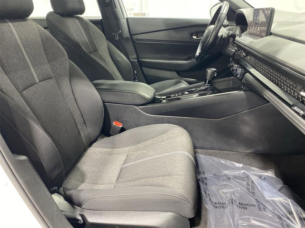 Used 2024 Honda Accord Sport image 27