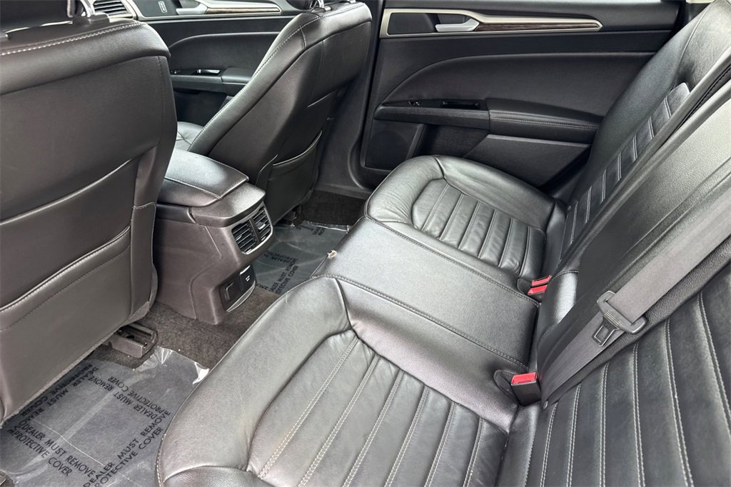 Used 2013 Ford Fusion Energi SE image 12