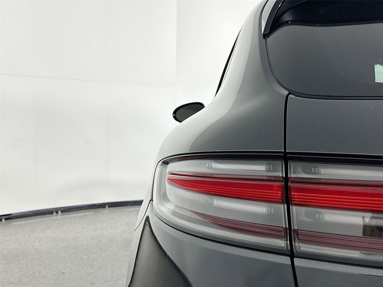 Certified 2026 Porsche Macan Turbo AWD/4WD image 16