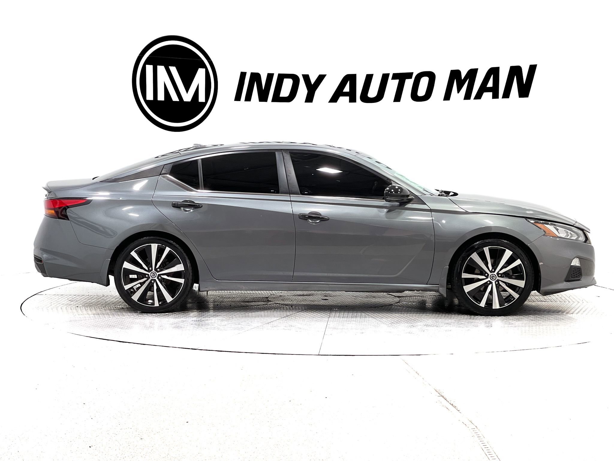 Used 2019 Nissan Altima 2.5 SR w/ SR Premium Package FWD image 3