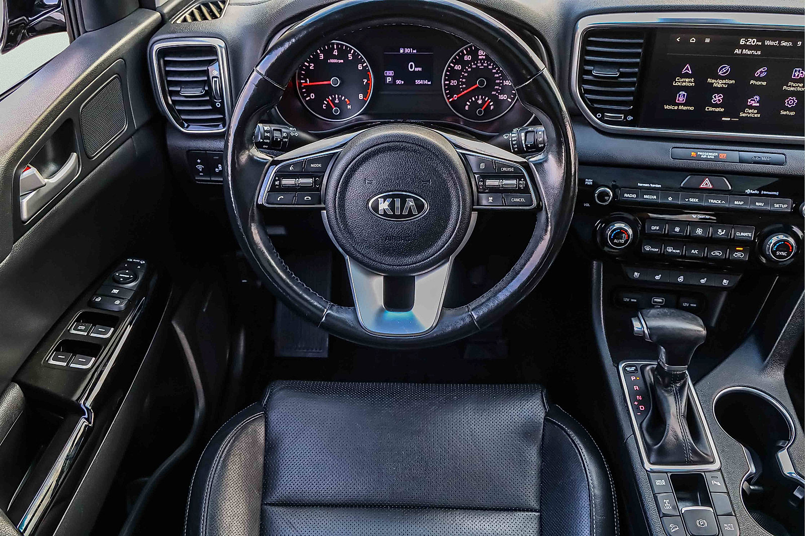 Certified 2022 Kia Sportage EX w/ EX Technology Package AWD/4WD image 17
