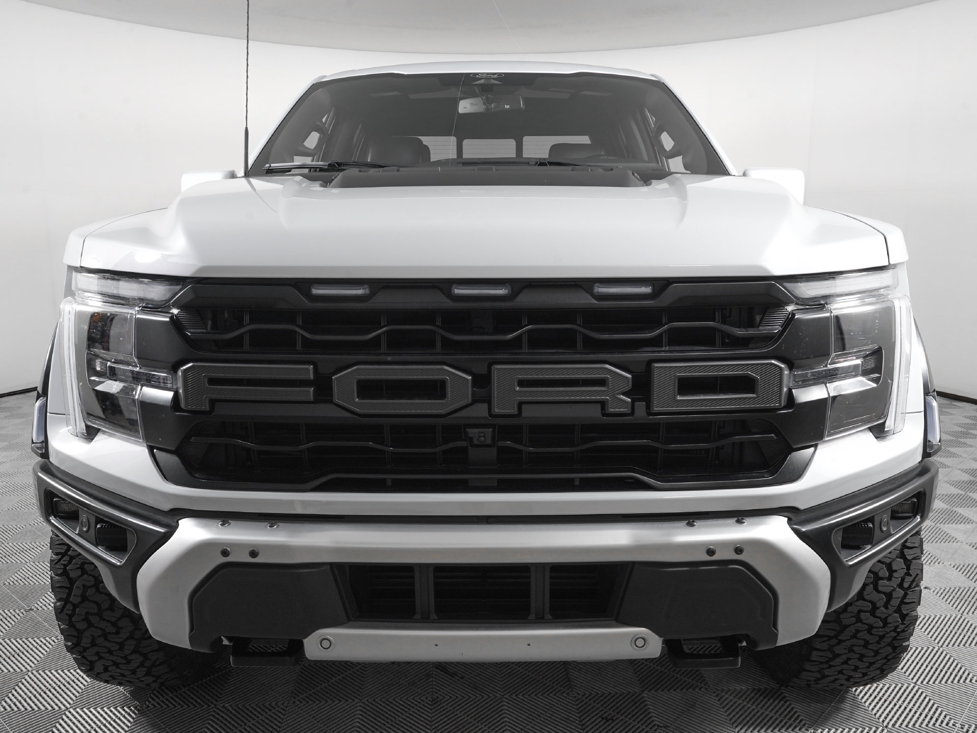 Used 2025 Ford F150 Raptor AWD/4WD image 2