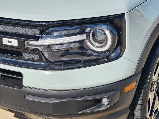 Used 2023 Ford Bronco Sport Outer Banks w/ Tech Package AWD/4WD image 9