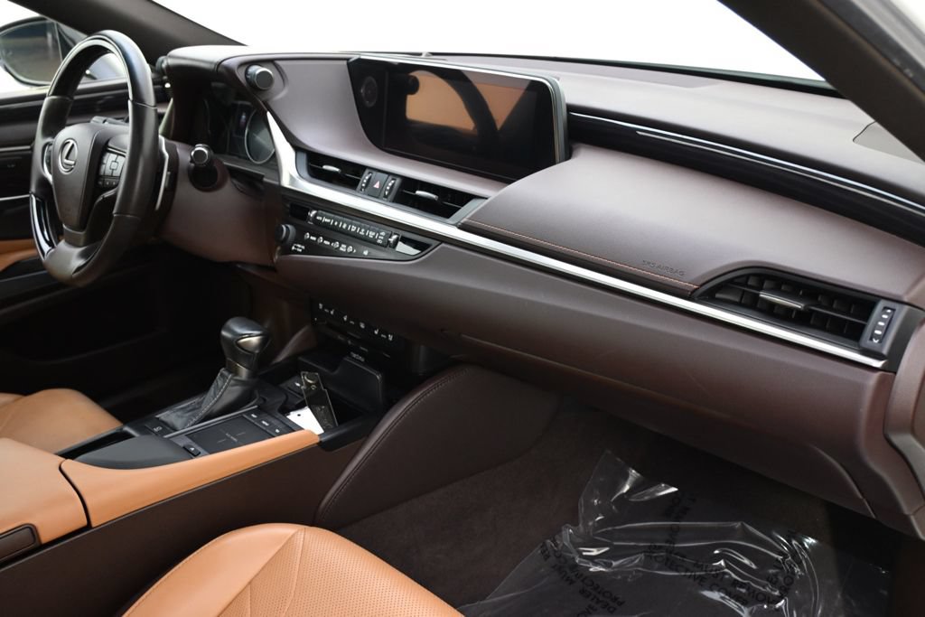 Used 2020 Lexus ES 350 Ultra Luxury w/ Accessory Package 2 FWD image 15