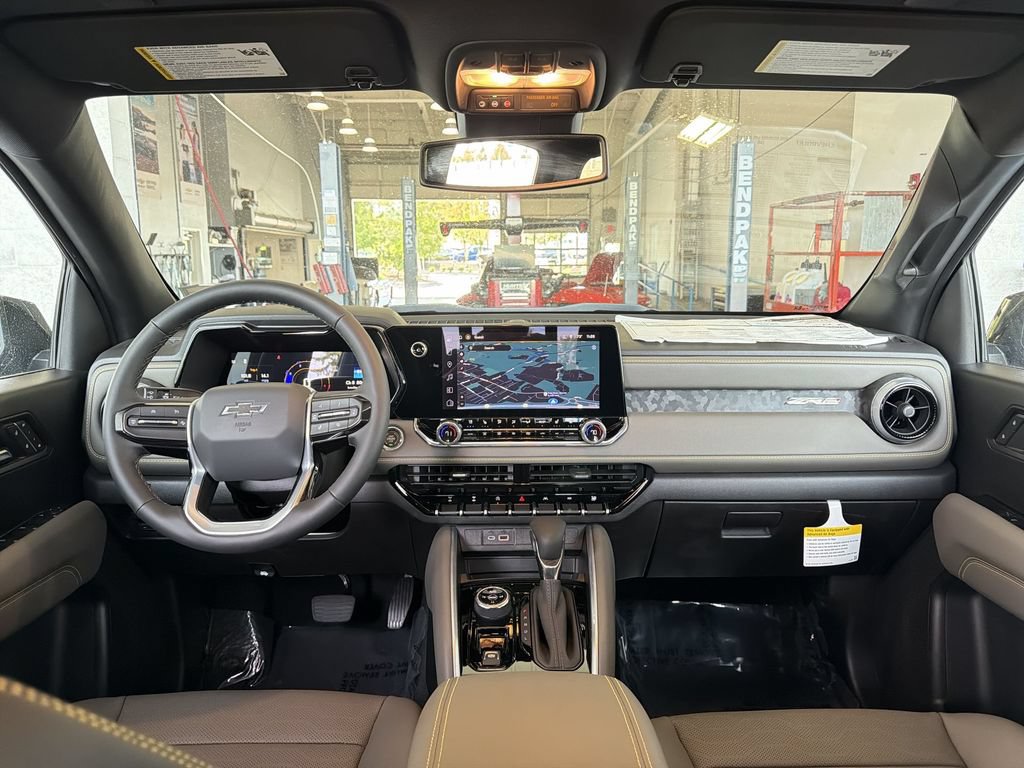 New 2026 Chevrolet Colorado ZR2 w/ Technology Package AWD/4WD image 23