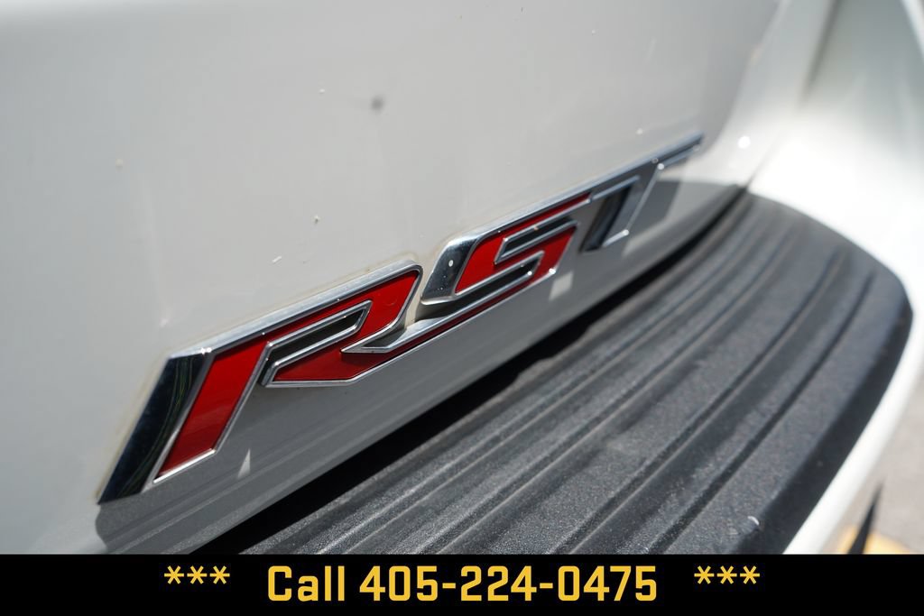 Used 2022 Chevrolet Suburban RST w/ Sport Performance Package AWD/4WD image 6