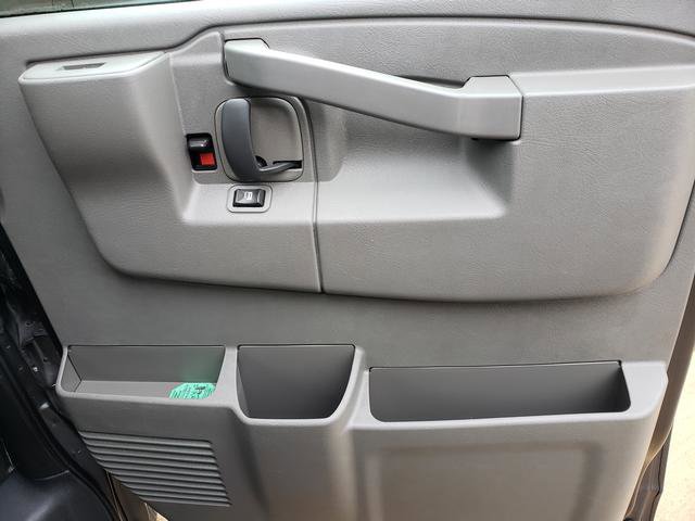 Used 2016 Chevrolet Express 3500 LT w/ LT Preferred Equipment Group image 17