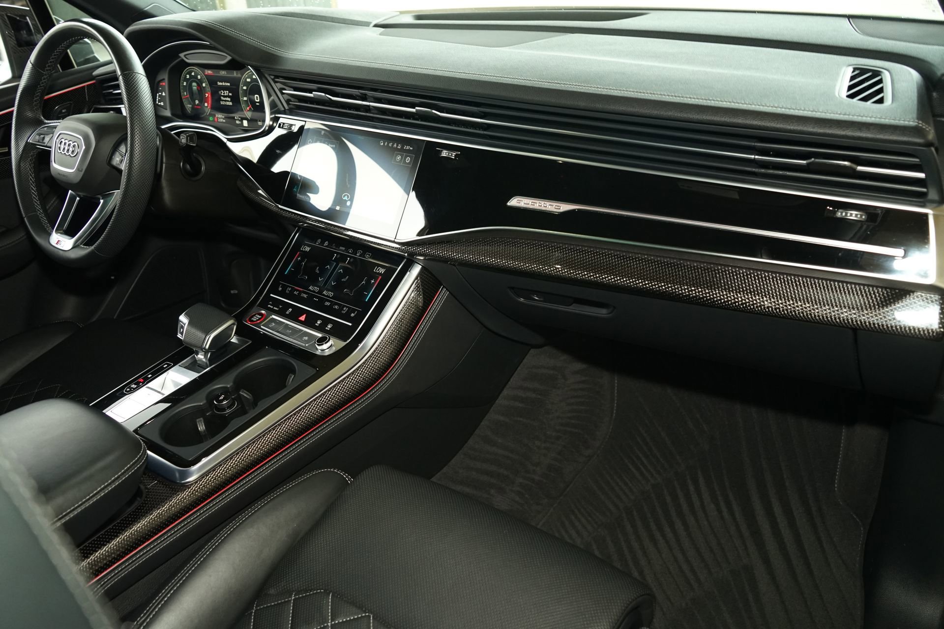 Used 2023 Audi SQ7 Prestige AWD/4WD image 5