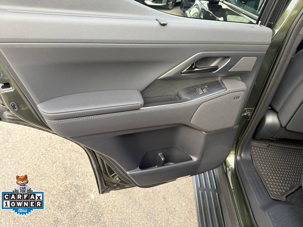 Used 2026 Lexus GX 550 AWD/4WD image 32