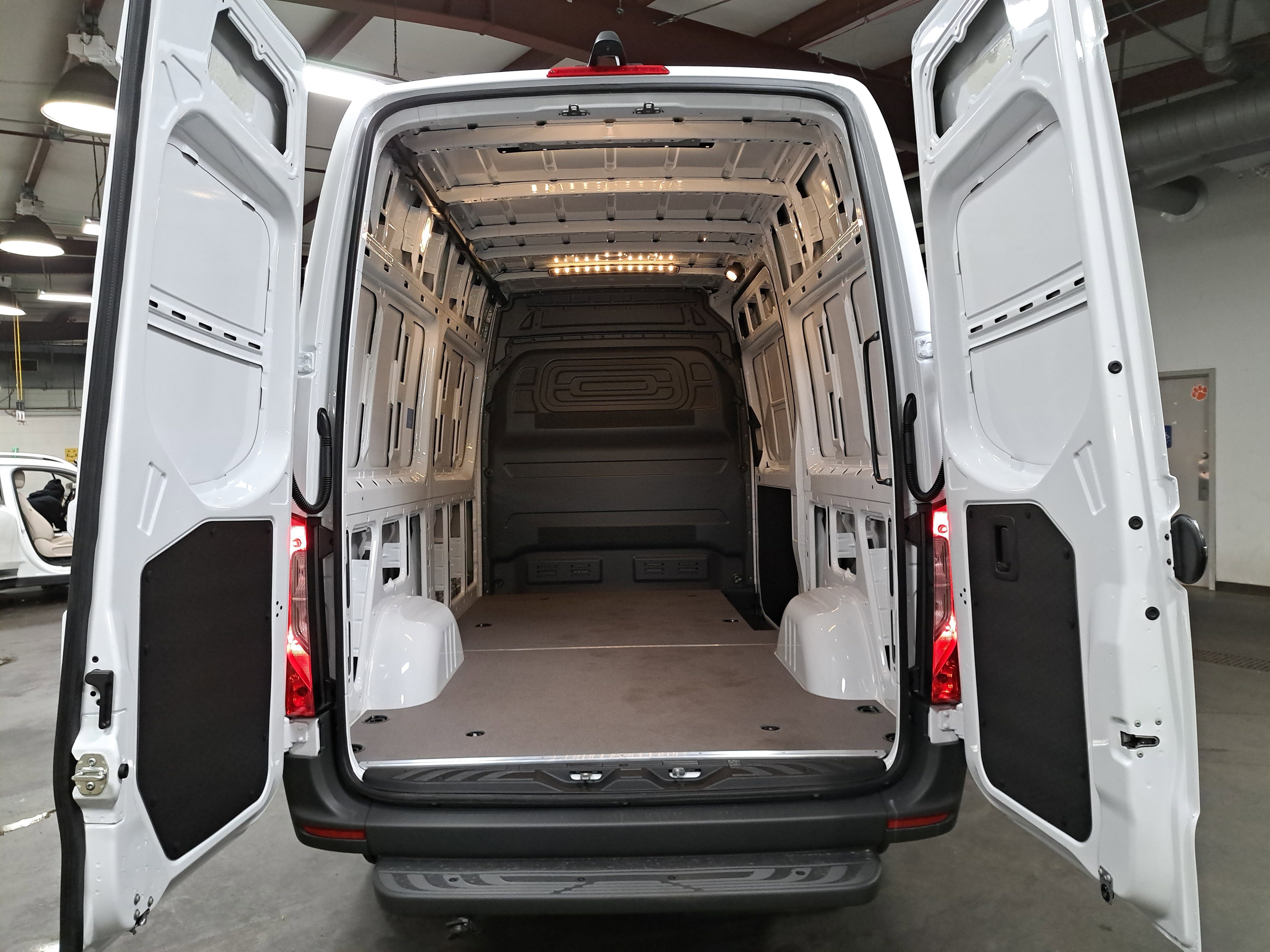 New 2026 Mercedes-Benz Sprinter 2500 image 11