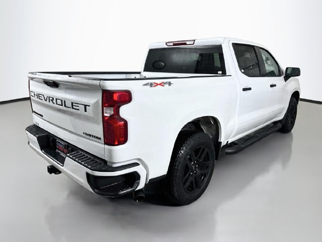 Used 2025 Chevrolet Silverado 1500 Custom w/ Turbomax Blackout Package AWD/4WD image 7