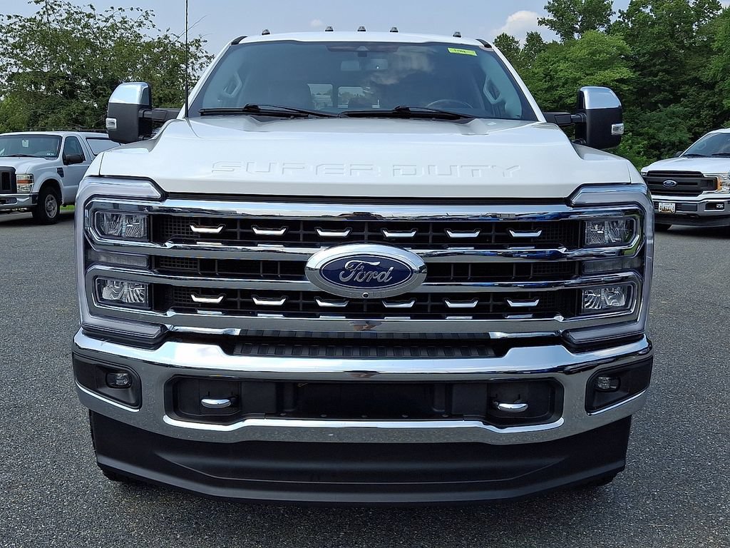 Used 2023 Ford F250 Lariat w/ Chrome Package AWD/4WD image 2
