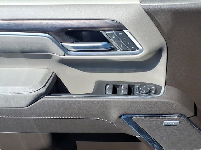 Used 2025 Chevrolet Silverado 1500 LTZ AWD/4WD image 10