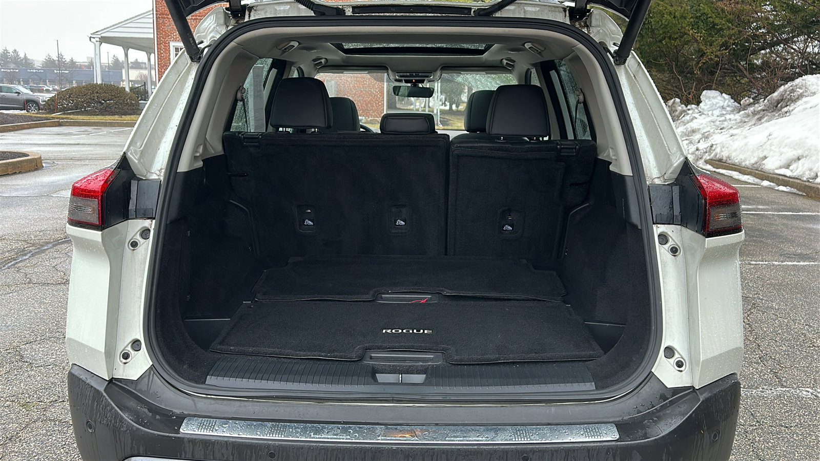 Certified 2023 Nissan Rogue SL w/ SL Premium Package image 6