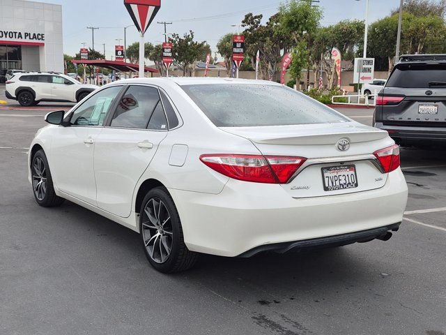 Used 2017 Toyota Camry XSE w/ Moonroof Package FWD image 11