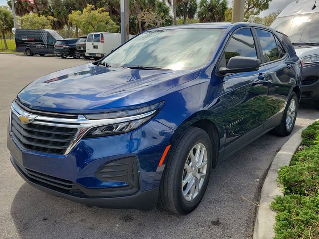 Used 2022 Chevrolet Equinox LS image 3