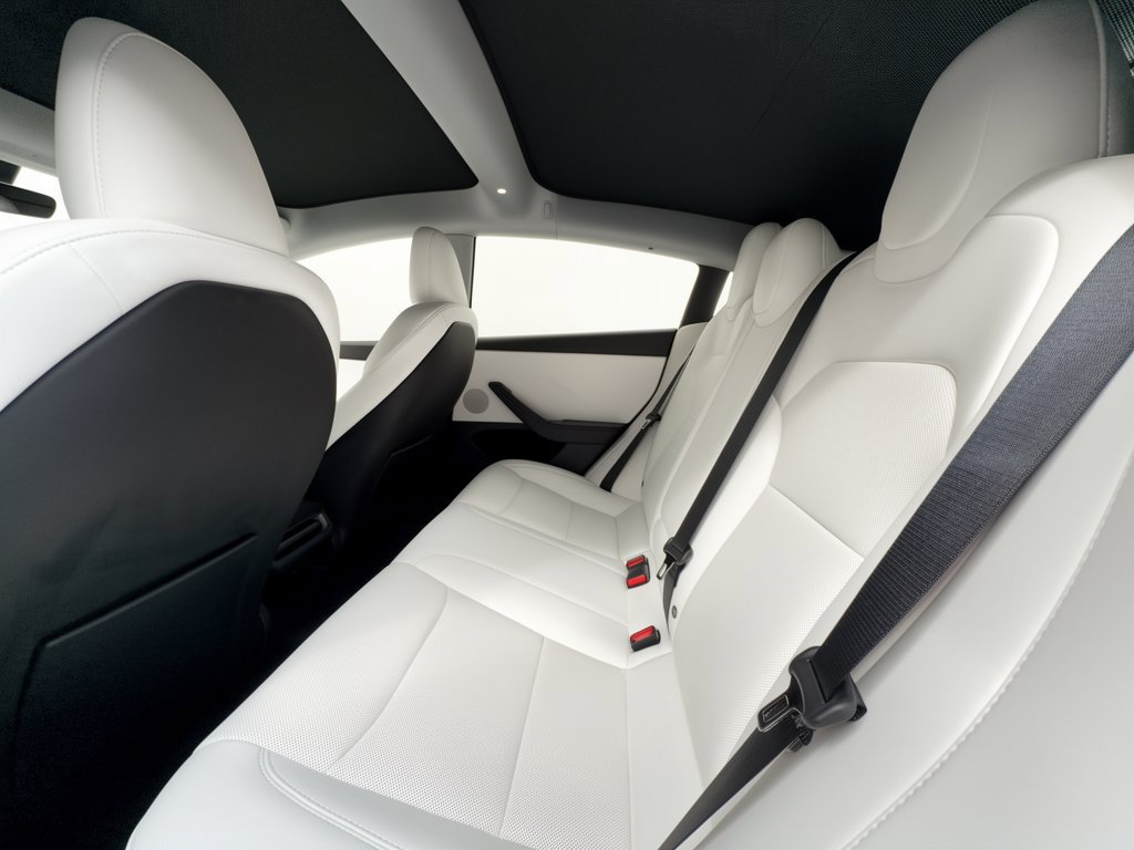 Used 2025 Tesla Model 3 Long Range RWD image 23