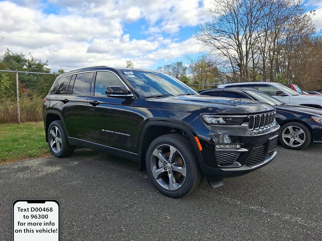 New 2025 Jeep Grand Cherokee Limited w/ MOPAR Finishing Package AWD/4WD image 1