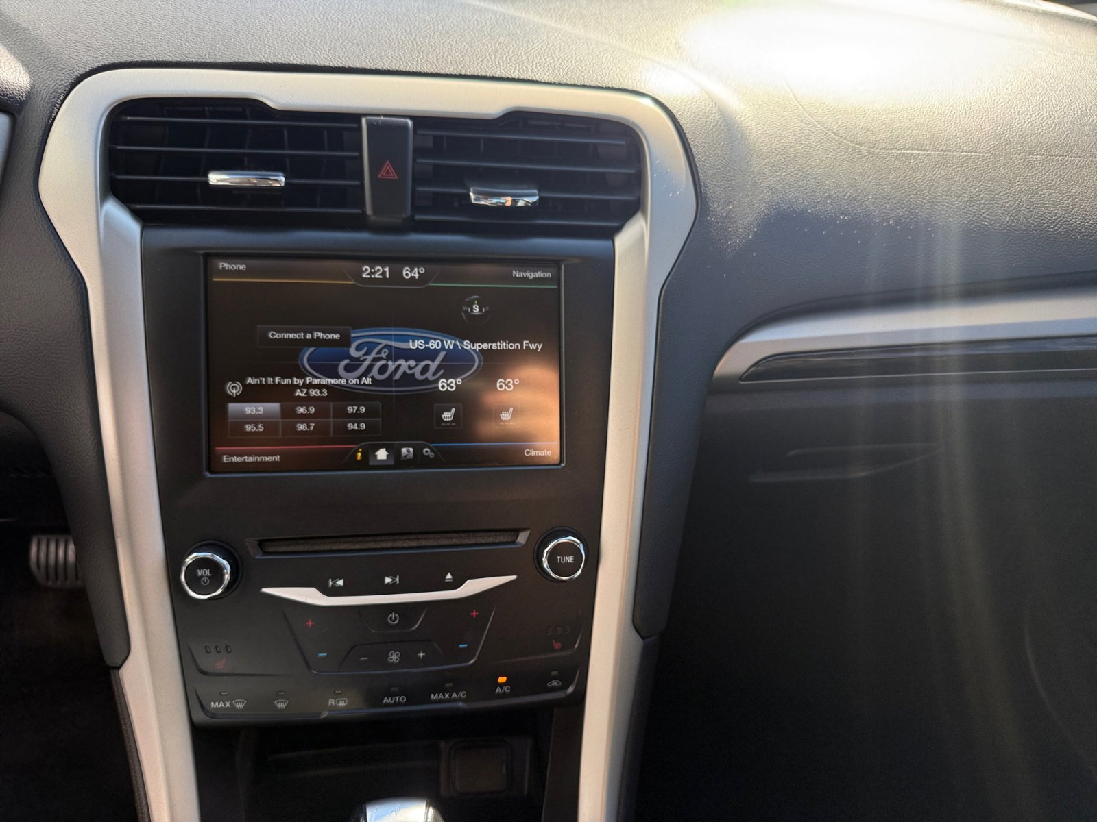 Used 2015 Ford Fusion Energi SE w/ Driver Assist Package image 22