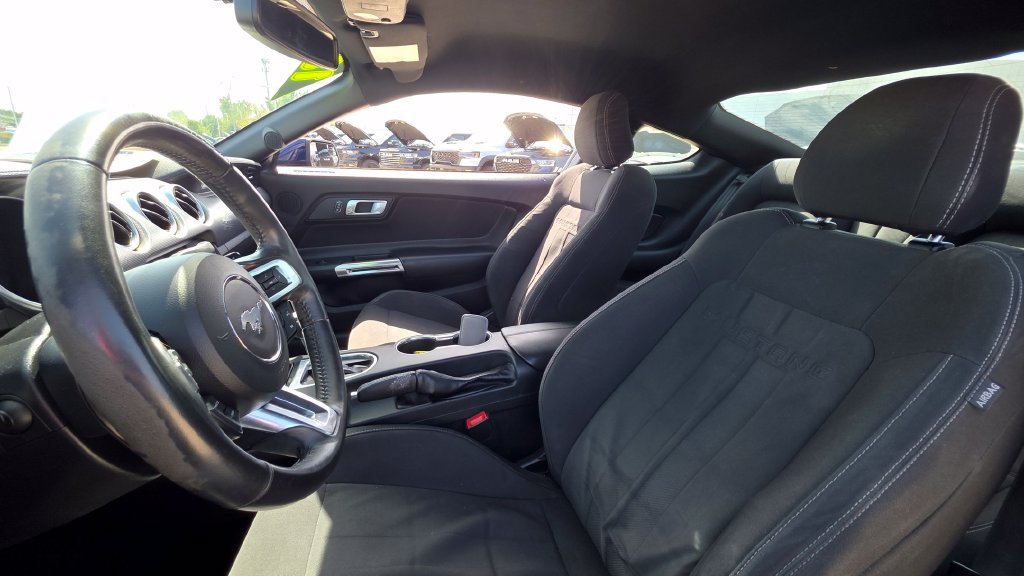 Used 2018 Ford Mustang Coupe w/ Equipment Group 101A RWD image 16