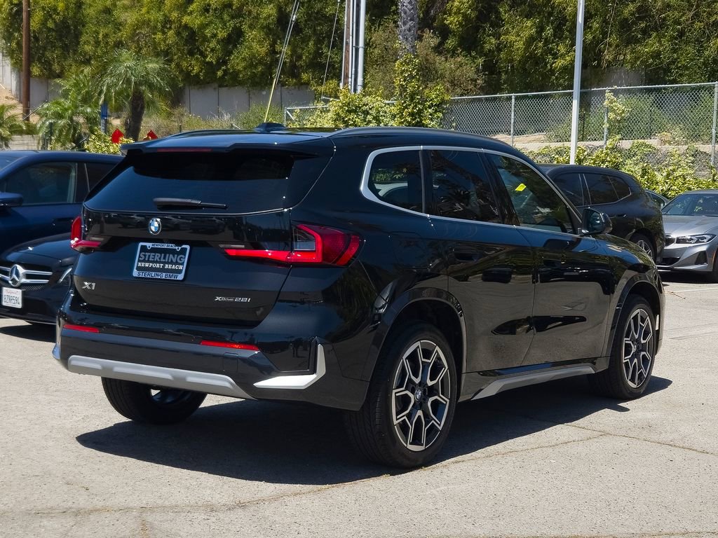 New 2026 BMW X1 xDrive28i w/ Technology Package AWD/4WD image 18