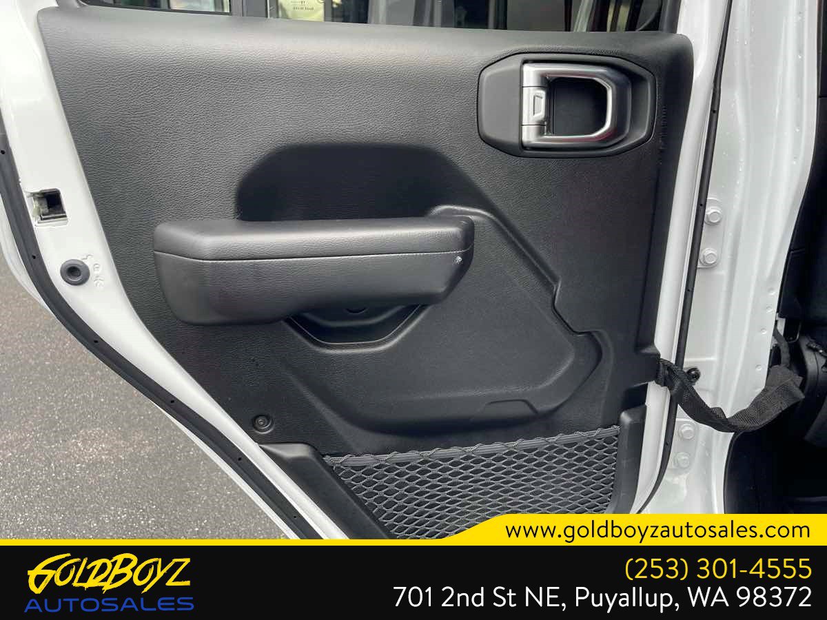 Used 2020 Jeep Gladiator Rubicon AWD/4WD image 39