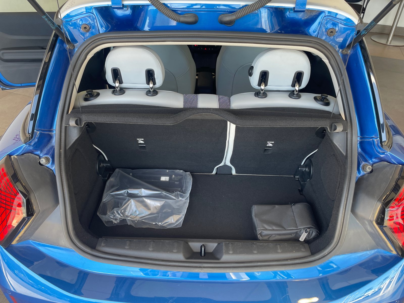 Used 2025 MINI Cooper S FWD image 34
