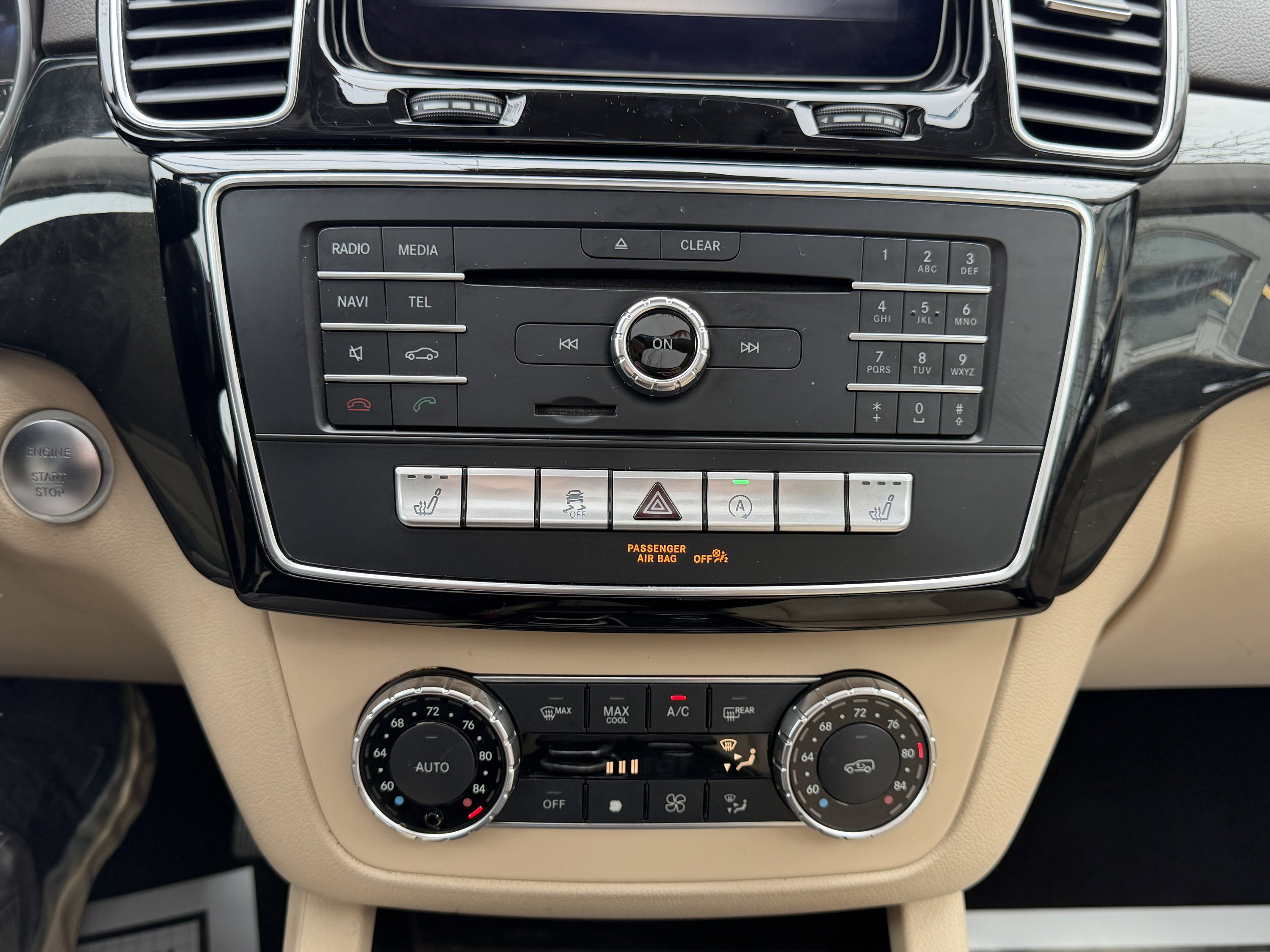 Used 2018 Mercedes-Benz GLS 450 4MATIC w/ Premium Package image 26