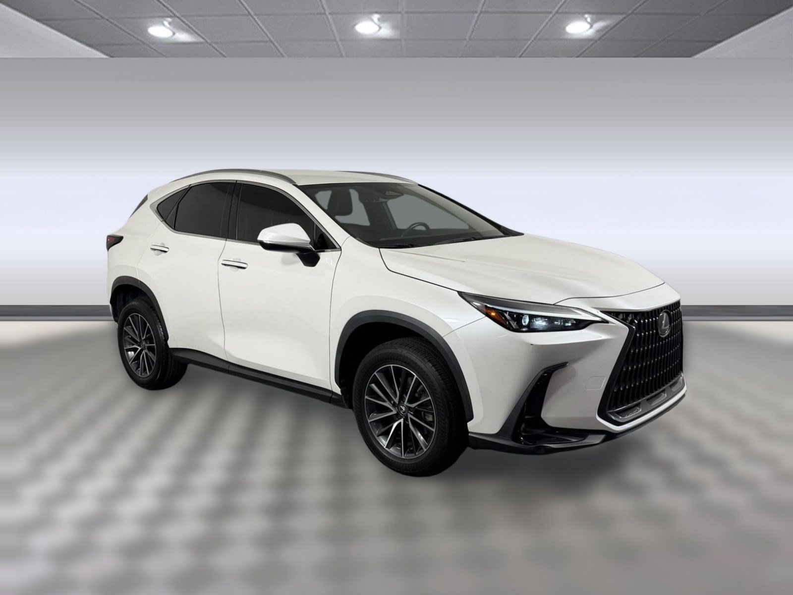 Used 2024 Lexus NX 250 FWD w/ Towing Package (2000 Lbs) image 7