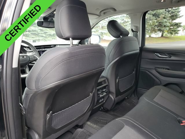 Used 2023 Jeep Grand Cherokee Laredo w/ Luxury Tech Group I AWD/4WD image 28
