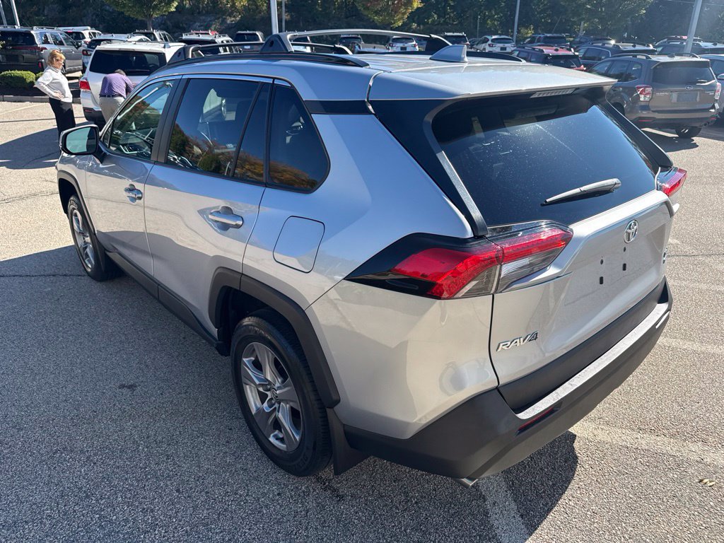 Used 2023 Toyota RAV4 XLE w/ Convenience Package AWD/4WD image 4