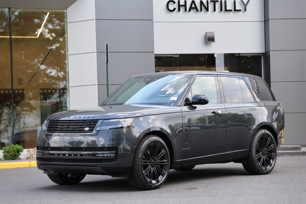 New 2026 Land Rover Range Rover SE