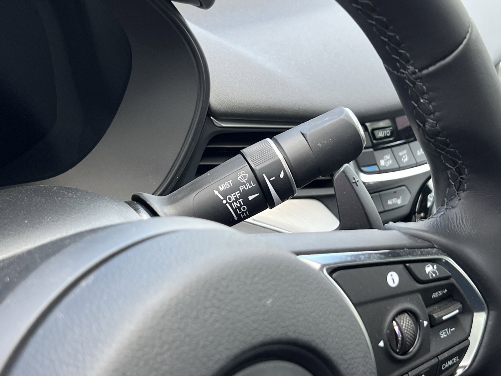 New 2025 Acura TLX w/Technology Package image 31