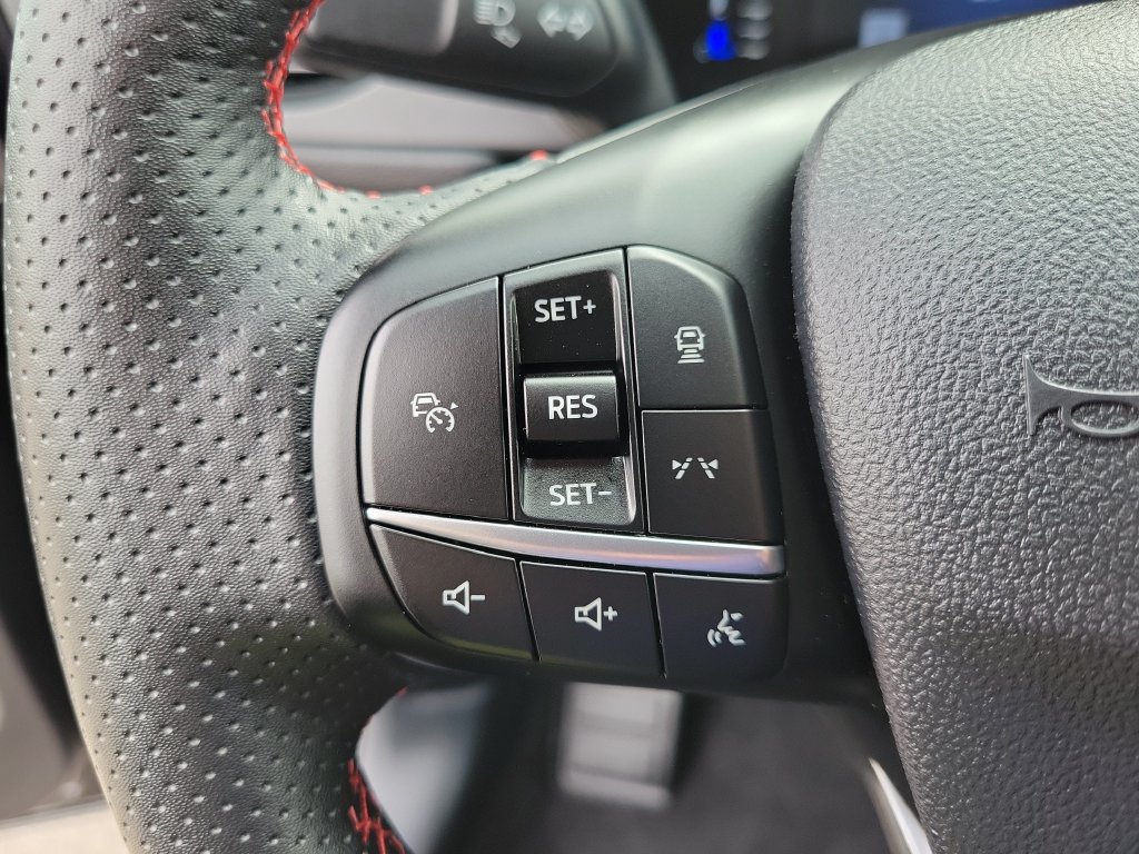 Used 2023 Ford Escape ST-Line w/ Tech Pack #1 FWD image 23