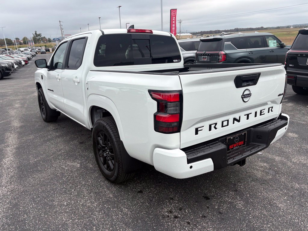 New 2027 Nissan Frontier SV w/ SV Convenience Package AWD/4WD image 4