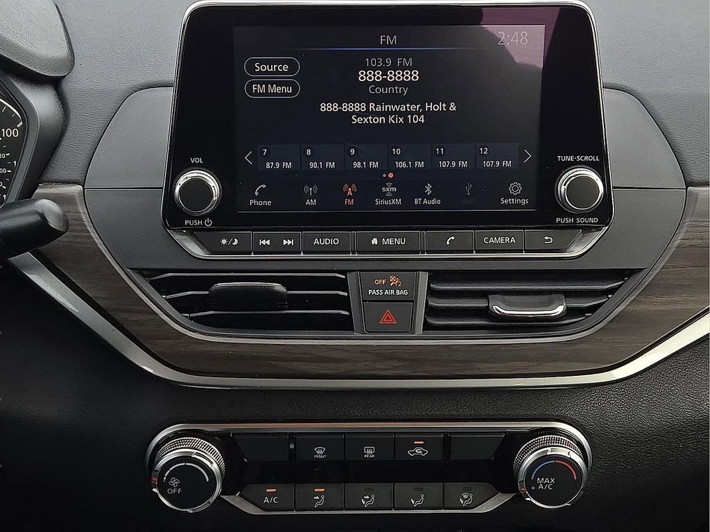 Used 2024 Nissan Altima 2.5 SV image 11