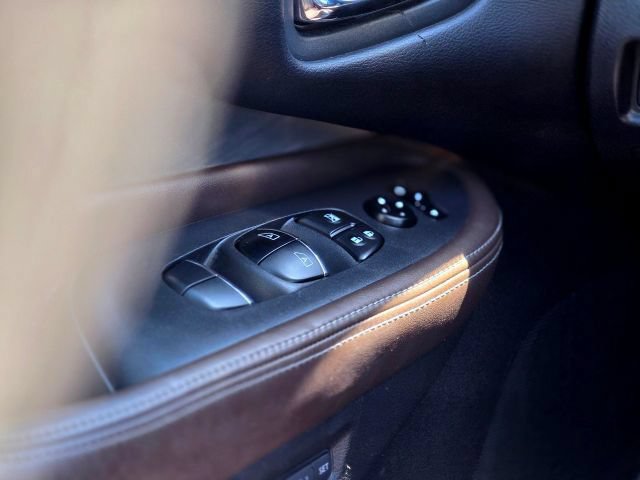 Used 2015 Nissan Murano Platinum w/ Platinum Technology Package AWD/4WD image 18