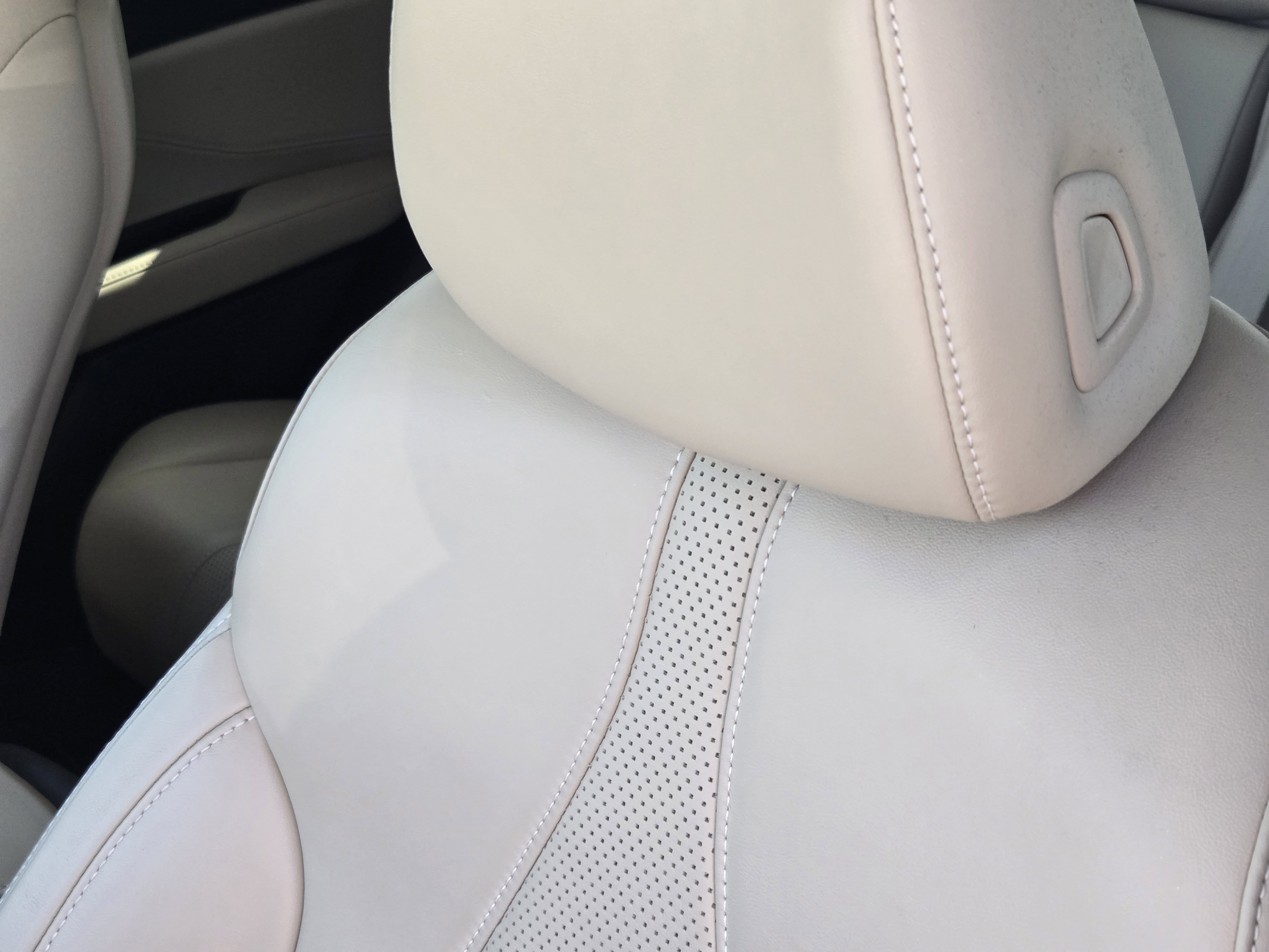 Certified 2023 Acura RDX w/ Technology Package image 34