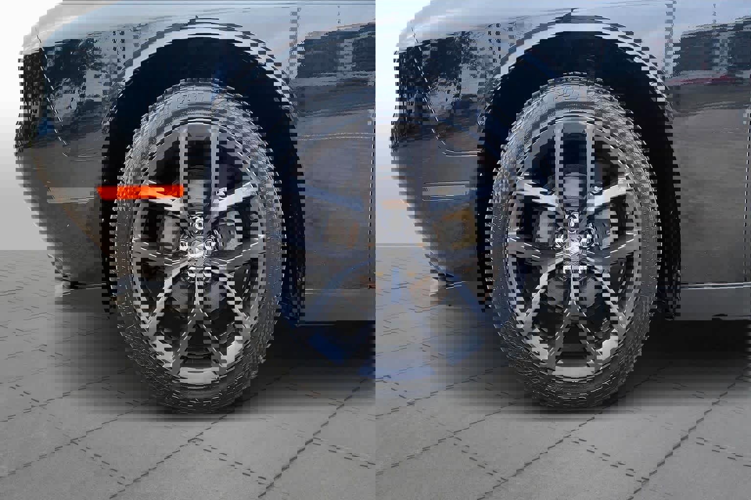 Used 2021 Dodge Challenger SXT w/ Blacktop Package image 9