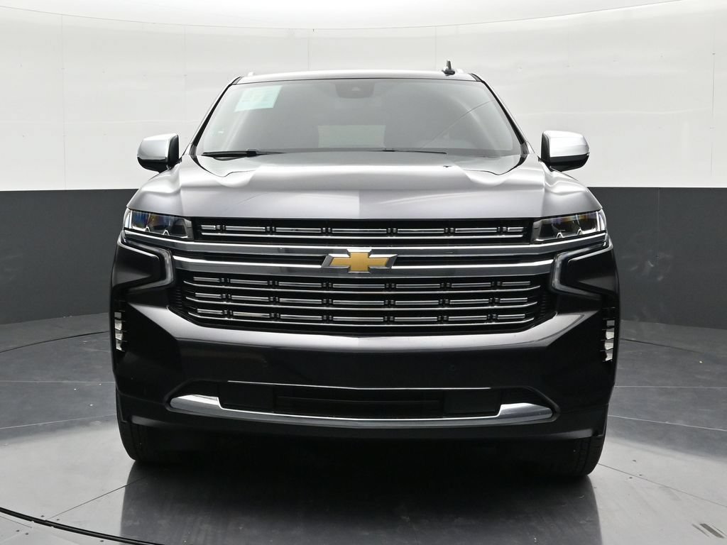 Used 2024 Chevrolet Suburban Premier AWD/4WD image 8