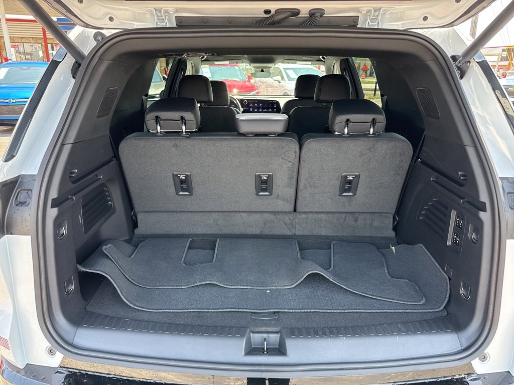 Used 2024 Chevrolet Traverse RS image 10