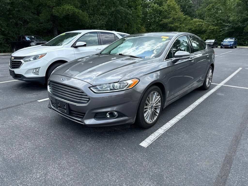 Used 2014 Ford Fusion SE w/ Equipment Group 202A FWD image 1