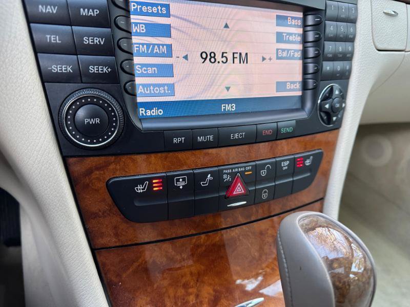 Used 2006 Mercedes-Benz E 500 Sedan image 28