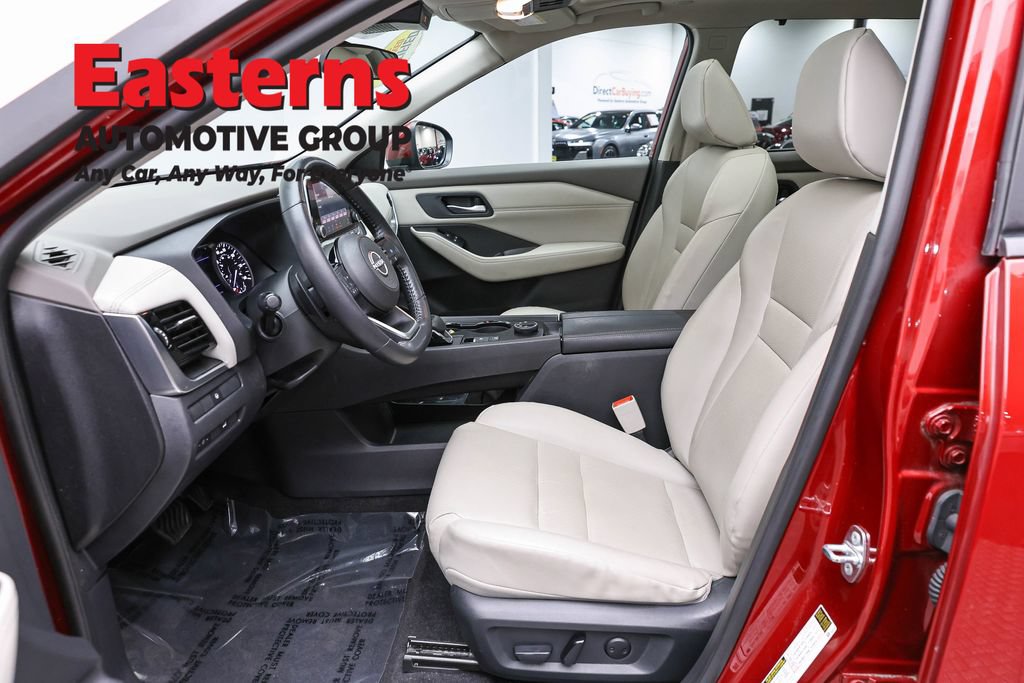 Used 2023 Nissan Rogue SV w/ SV Premium Package AWD/4WD image 14