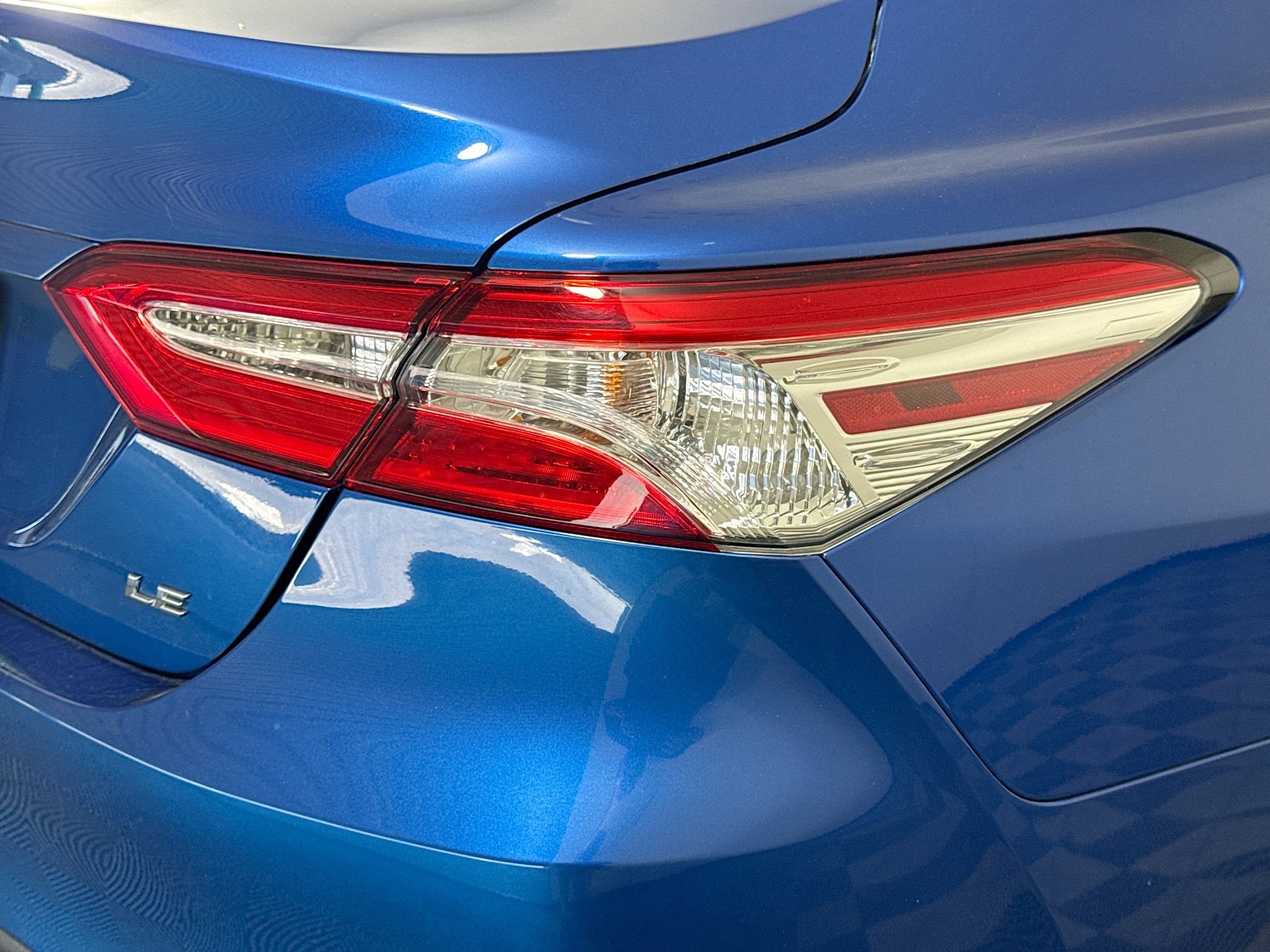 Used 2020 Toyota Camry LE w/ Carpet Mat Package image 33