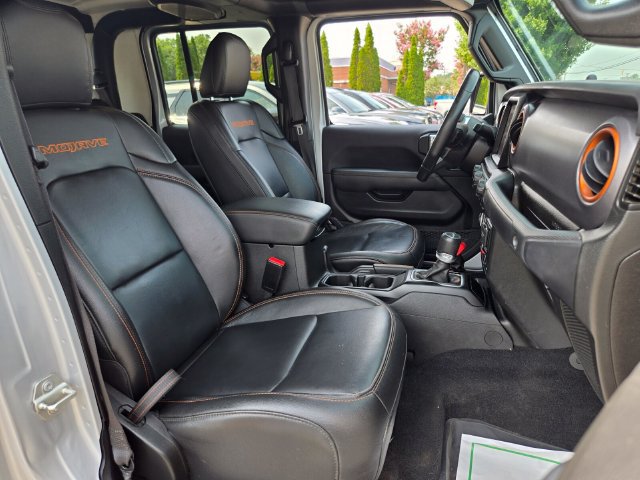 Used 2023 Jeep Gladiator Mojave w/ Cold Weather Group AWD/4WD image 21